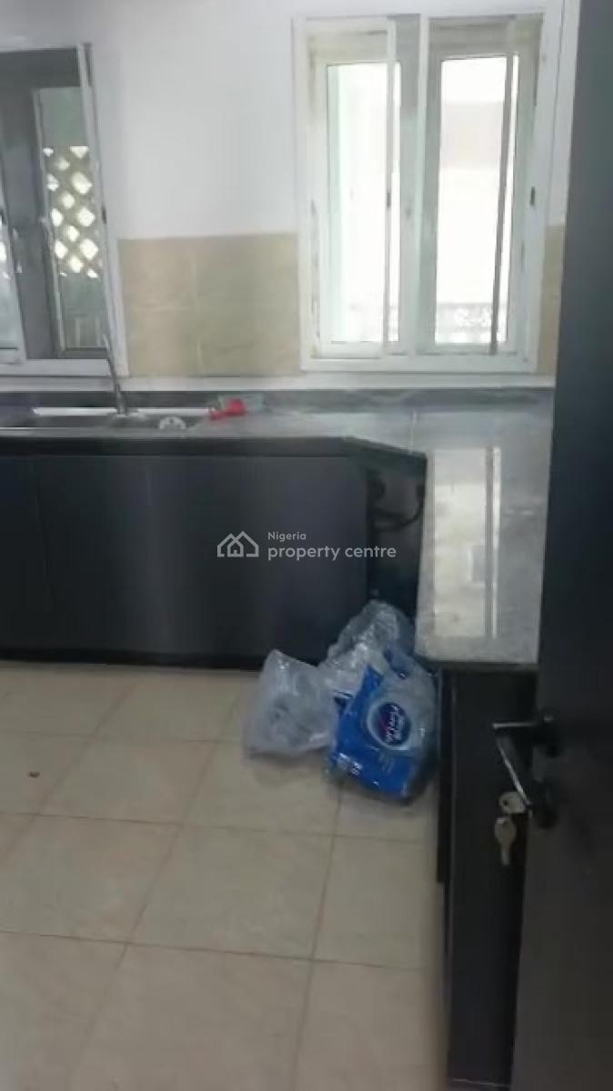Exclusive Opportunity: Luxurious 3 Bedrooms Apartment with Guest Quarters, Guzape District, Abuja, Flat / Apartment for Sale