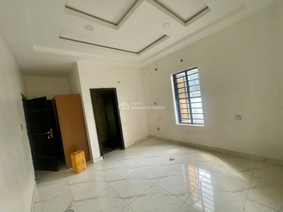 Massive 3 Bedrooms Flat, Kajola Phase 2, Kajola, Bogije, Ibeju Lekki, Lagos, Flat / Apartment for Rent