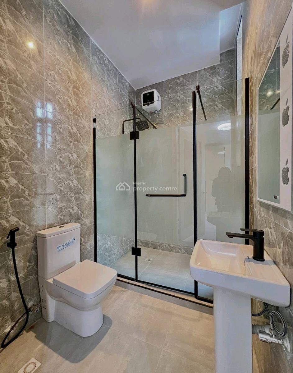 Fully Serviced 2 Bedroom Flat, Ologolo, Lekki, Lagos, Flat / Apartment for Sale