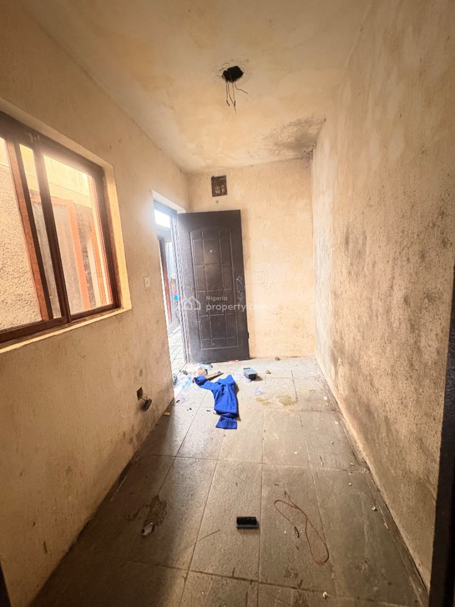 Spacious Bq, Dpkay Estate Before The Orchid Roundabout, Lekki, Lagos, Flat / Apartment for Rent