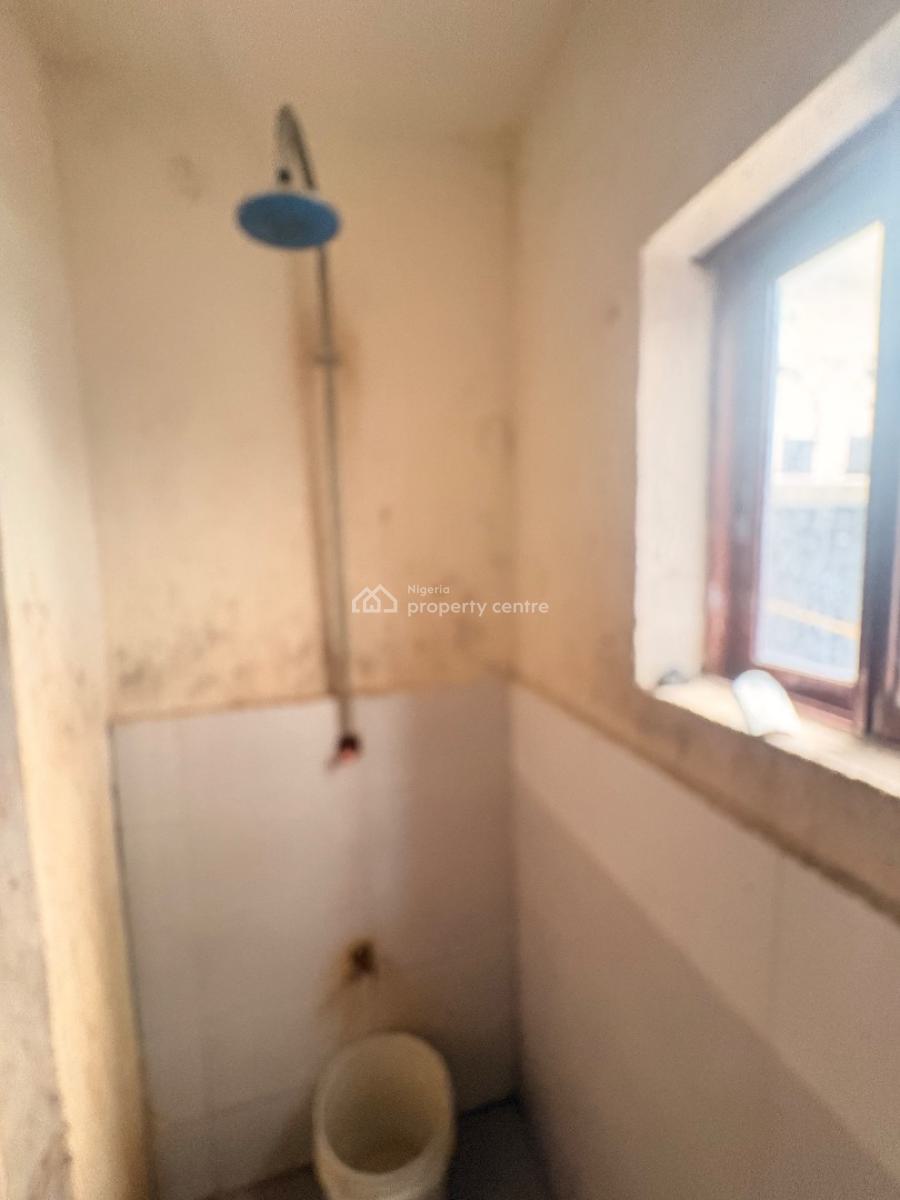 Spacious Bq, Dpkay Estate Before The Orchid Roundabout, Lekki, Lagos, Flat / Apartment for Rent