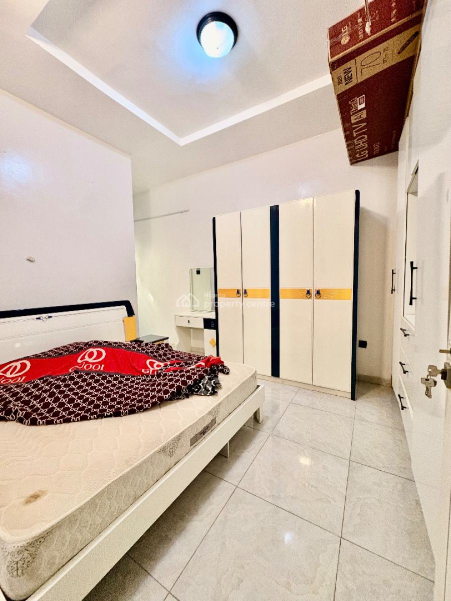 Fully Serviced and Furnished Queens Room in an Elite Secured Estate, Spring Garden Estate Before The Orchid Enyo By Lekki 2nd Toll Gate, Lekki, Lagos, Flat / Apartment for Rent