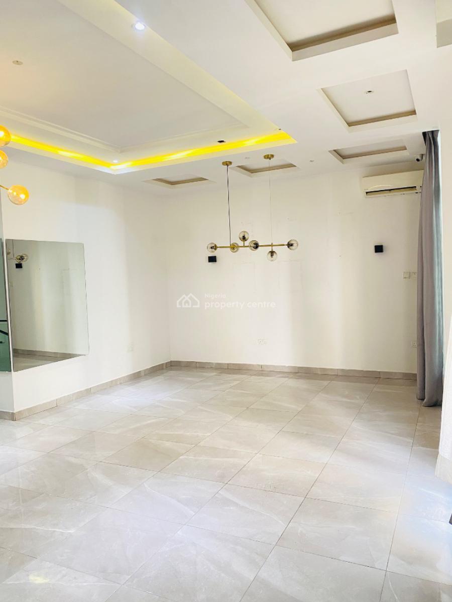 4 Bedroom Terrace House with Bq & 5kva Solar Inverter, Off Freedom Way, Lekki, Lagos, Terraced Duplex for Rent