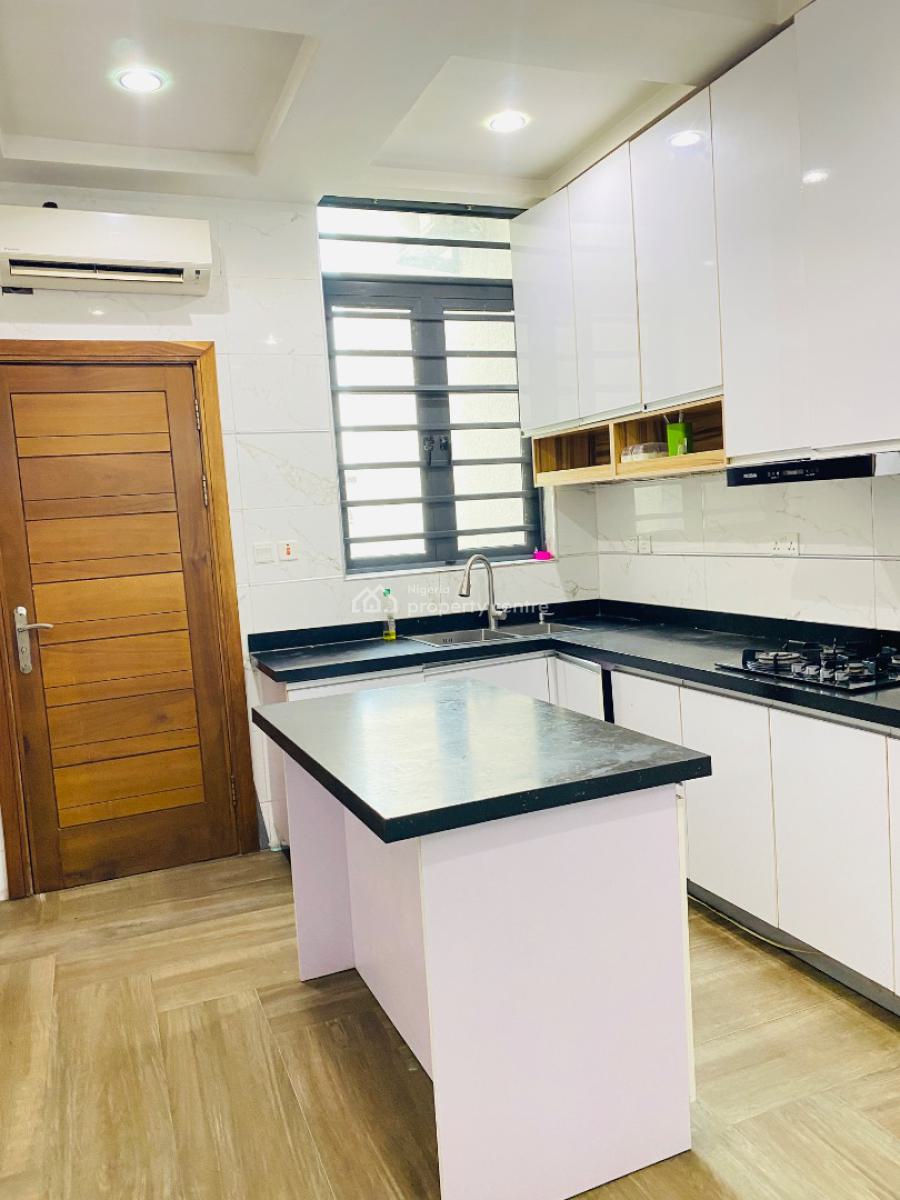 4 Bedroom Terrace House with Bq & 5kva Solar Inverter, Off Freedom Way, Lekki, Lagos, Terraced Duplex for Rent