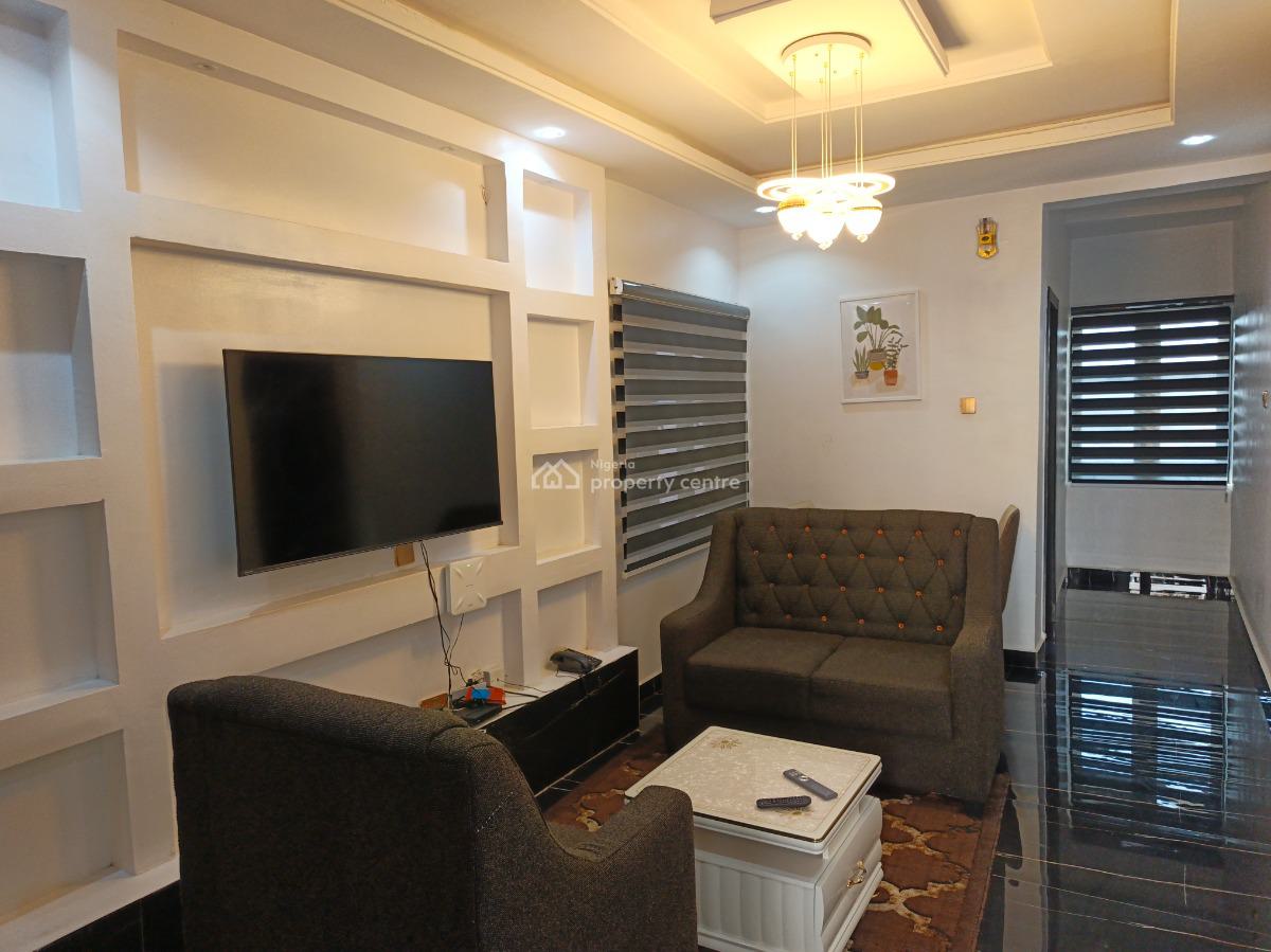 Smart Modern 2 Bedroom, Mafoluku / Jubilee Street / Mma Airport Rd, Ikeja, Lagos, House Short Let