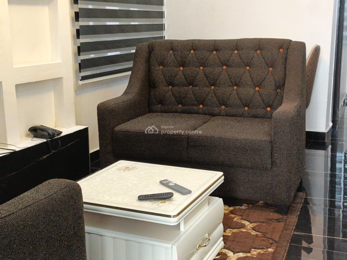 Smart Modern 2 Bedroom, Mafoluku / Jubilee Street / Mma Airport Rd, Ikeja, Lagos, House Short Let