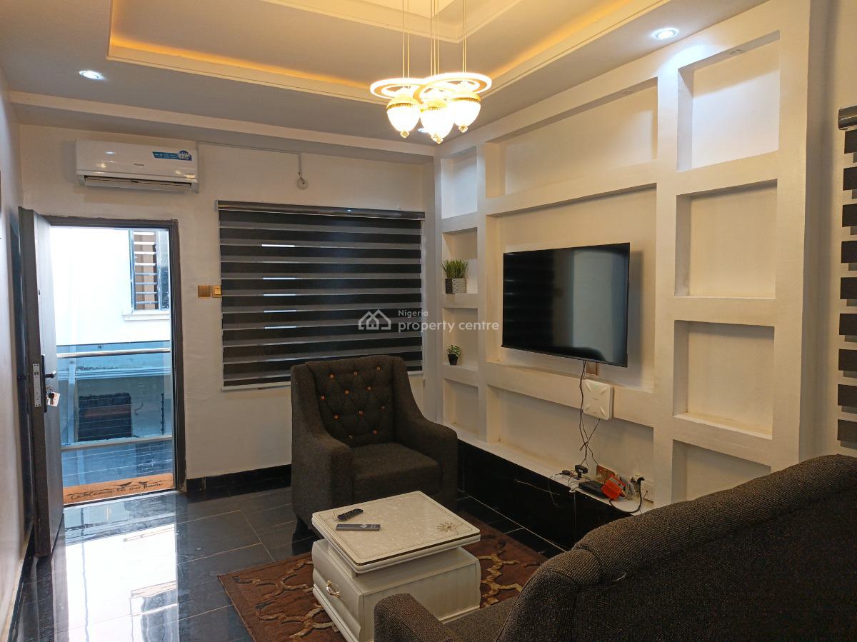 Smart Modern 2 Bedroom, Mafoluku / Jubilee Street / Mma Airport Rd, Ikeja, Lagos, House Short Let