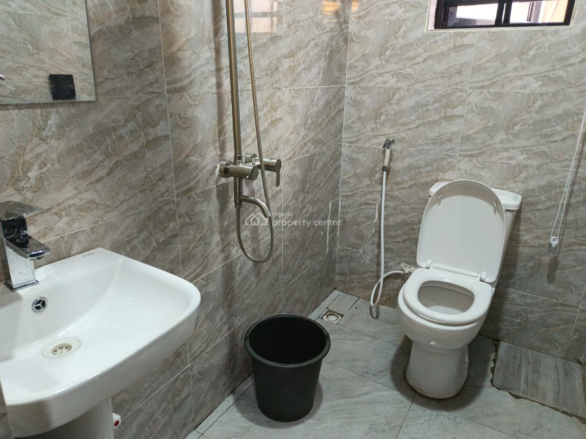 Smart Modern 2 Bedroom, Mafoluku / Jubilee Street / Mma Airport Rd, Ikeja, Lagos, House Short Let