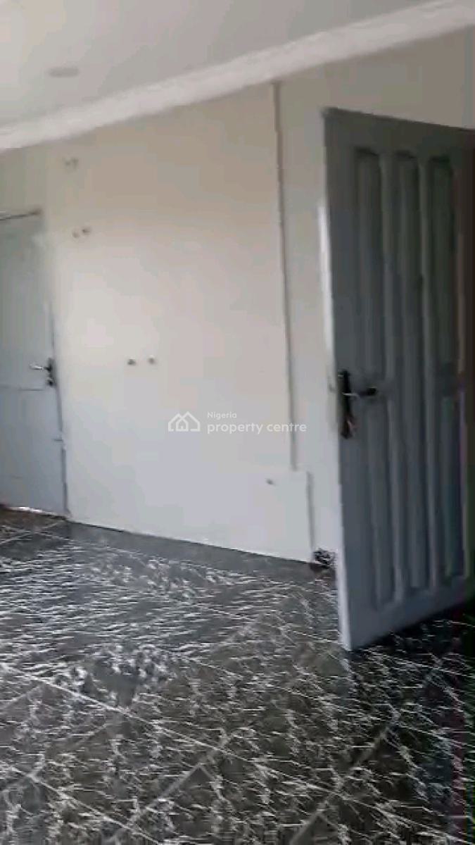 Spacious and Renovated 3 Bedroom Up Flat, Atunrase Estate, Gbagada, Lagos, Flat / Apartment for Rent