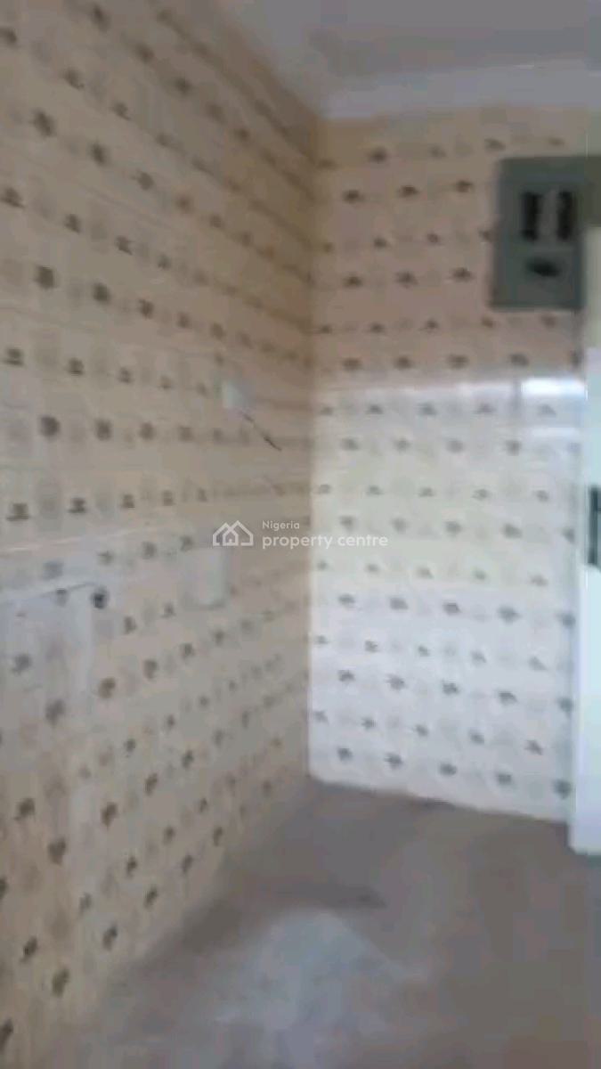 Spacious and Renovated 3 Bedroom Up Flat, Atunrase Estate, Gbagada, Lagos, Flat / Apartment for Rent