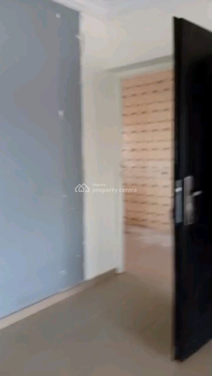 Spacious and Renovated 3 Bedroom Up Flat, Atunrase Estate, Gbagada, Lagos, Flat / Apartment for Rent