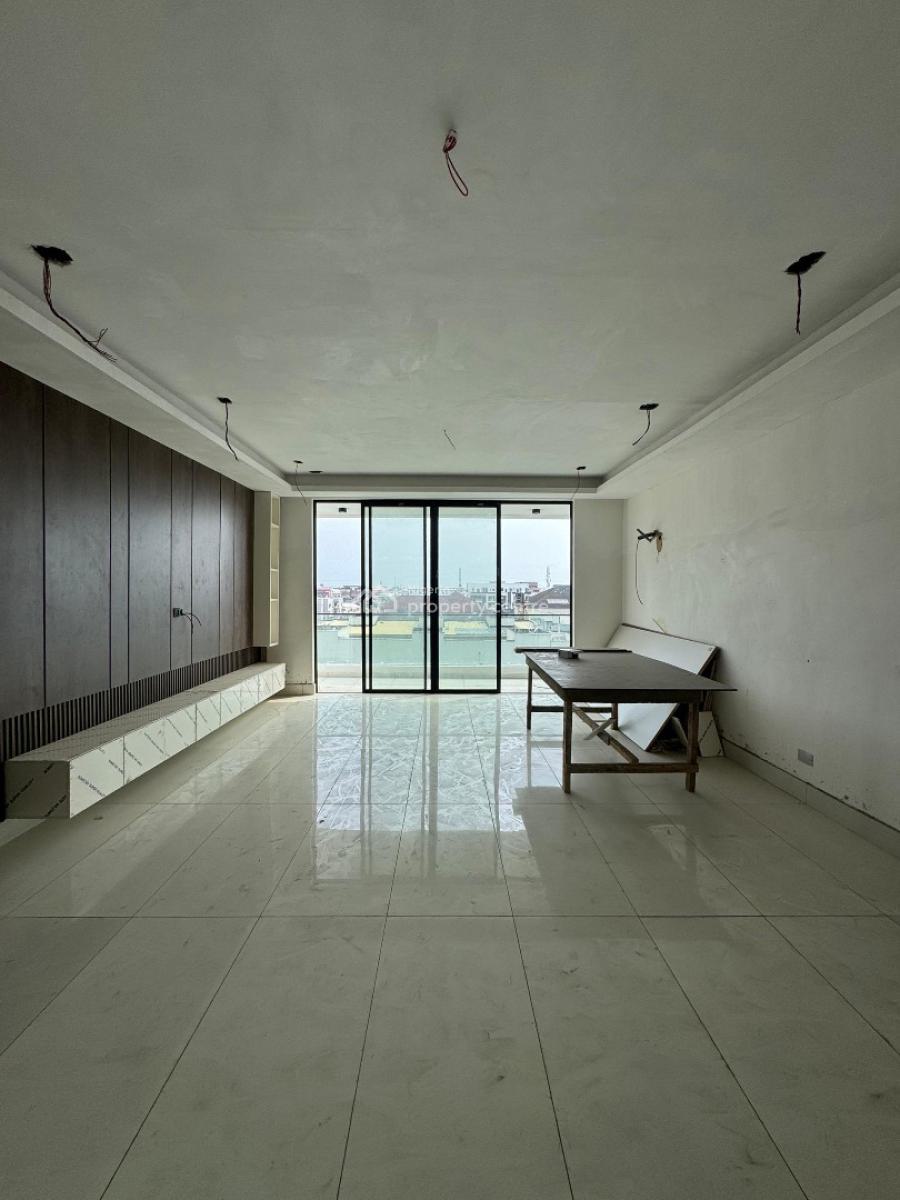 Aesthetically Pleasing 2 Bedroom Apartment Suitable for Investment, Lekki, Lagos, Block of Flats for Sale