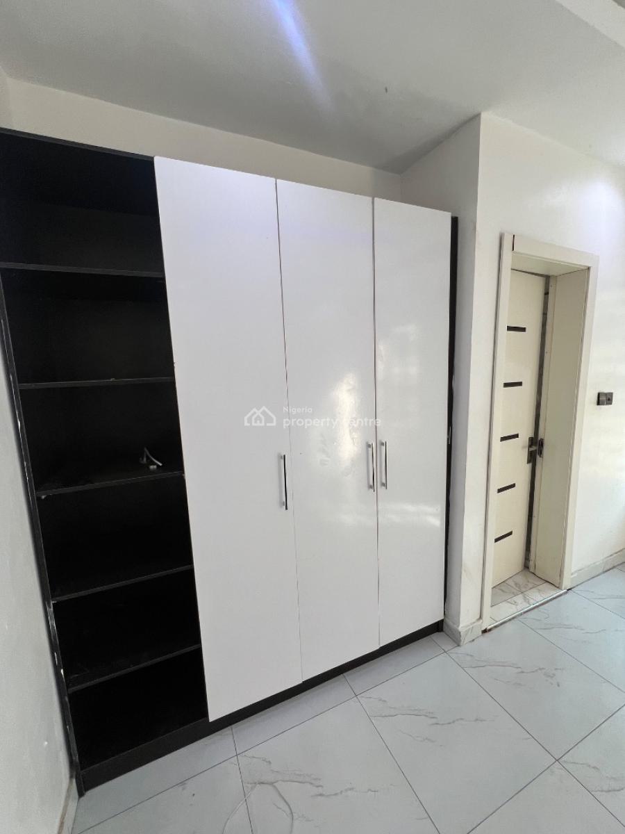 Spacious and Very Clean Semi-masters Room in a Shared Apartment, Salem, Ikate Elegushi, Lekki, Lagos, Self Contain (single Rooms) for Rent