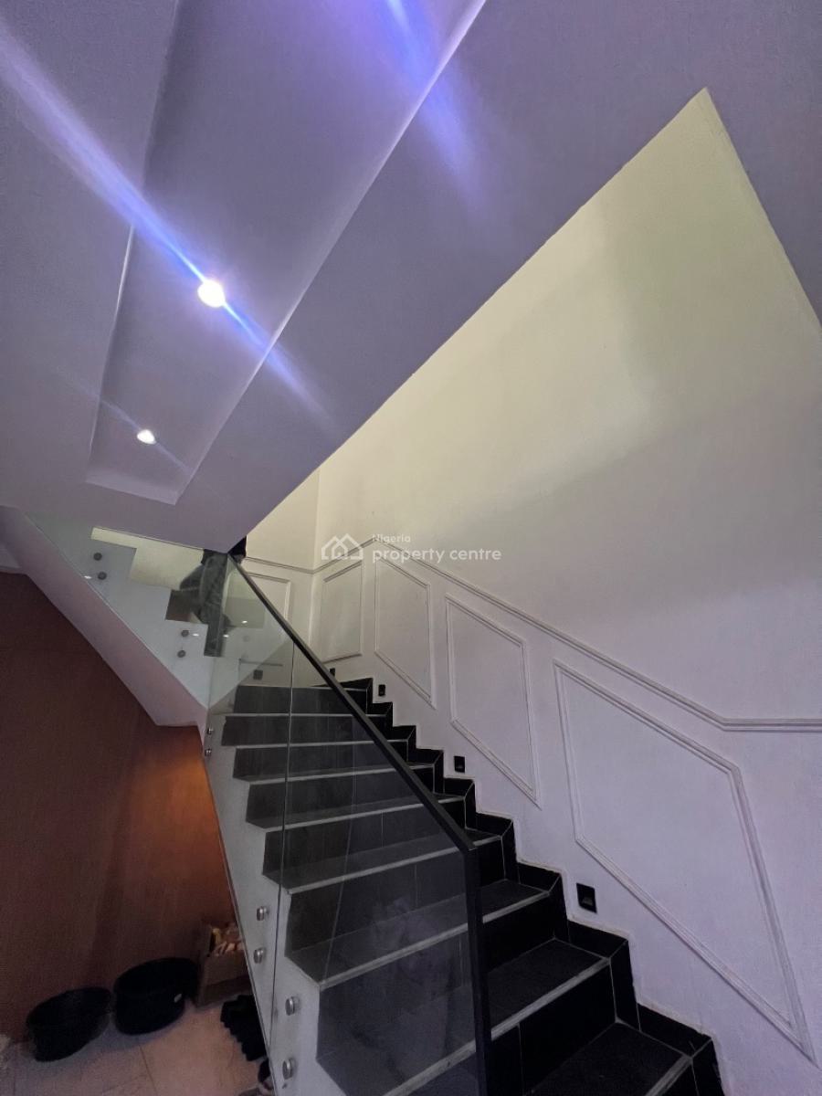 Spacious and Very Clean Semi-masters Room in a Shared Apartment, Salem, Ikate Elegushi, Lekki, Lagos, Self Contain (single Rooms) for Rent