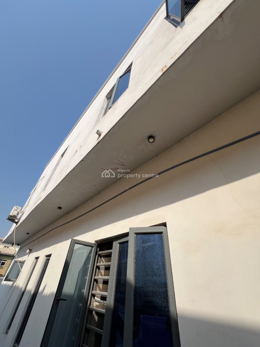 Spacious and Very Clean Semi-masters Room in a Shared Apartment, Salem, Ikate Elegushi, Lekki, Lagos, Self Contain (single Rooms) for Rent