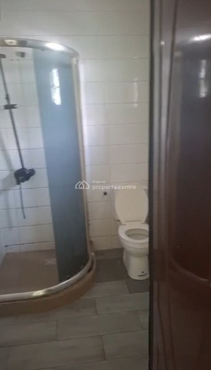 Distress 3 Bedrooms Terrace Serviced Duplex House, Horizon 2 Extension Estate, Ikate Elegushi, Lekki, Lagos, Terraced Duplex for Sale