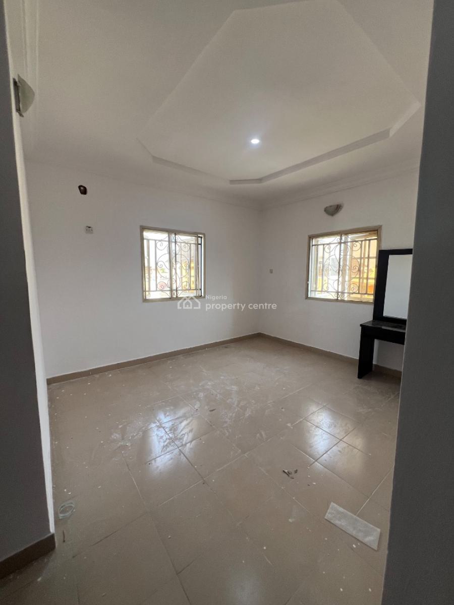 Massive 3 Bedroom Flat Upstairs, Thera Peace, Sangotedo, Ajah, Lagos, Flat / Apartment for Rent