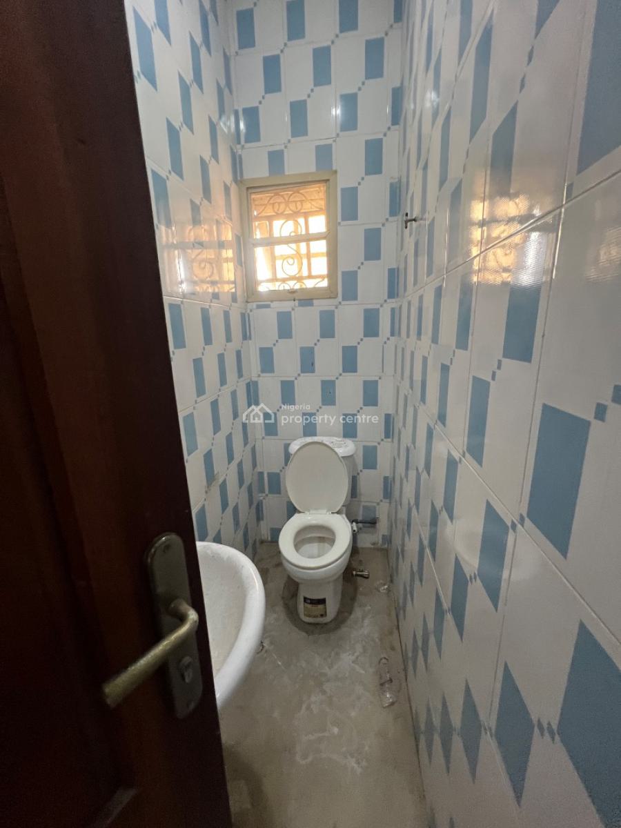 Massive 3 Bedroom Flat Upstairs, Thera Peace, Sangotedo, Ajah, Lagos, Flat / Apartment for Rent