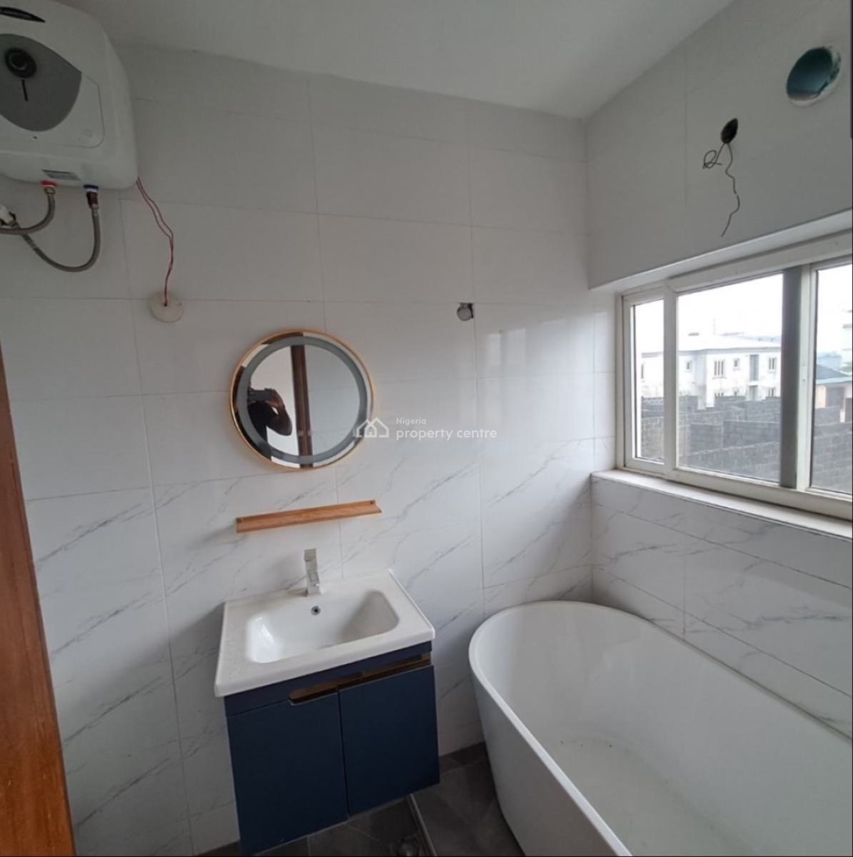 Spacious Penthouse of 4 Ensuite Bedrooms + Bq + Expansive Private Room, Victoria Island (vi), Lagos, Block of Flats for Sale