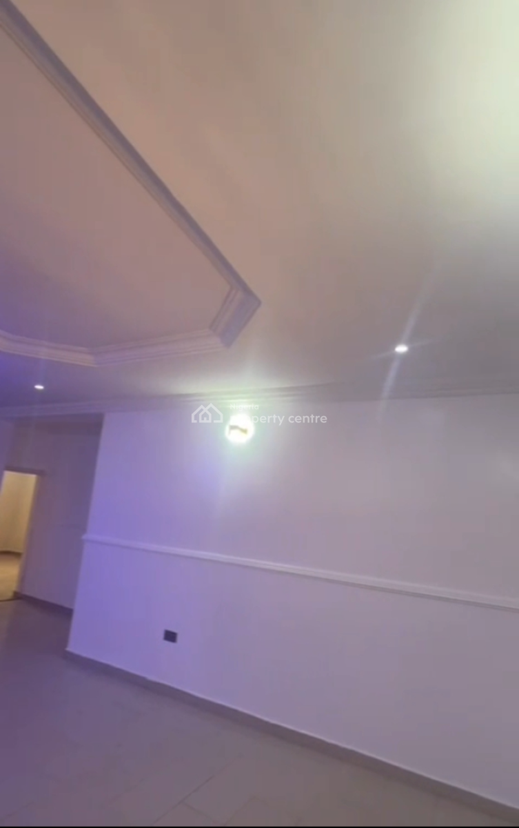 Luxury 2 Bedrooms Block of Flats in an Estate on Tarred Road, Area 1 Axis., Durumi, Abuja, Flat / Apartment for Rent