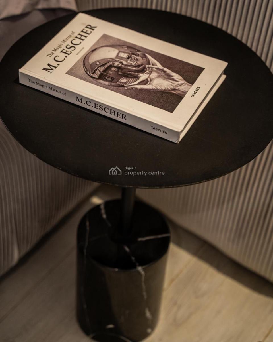 Spacious and Luxurious  3-bedroom Apartment, Lekki Phase 1, Lekki, Lagos, Flat / Apartment Short Let