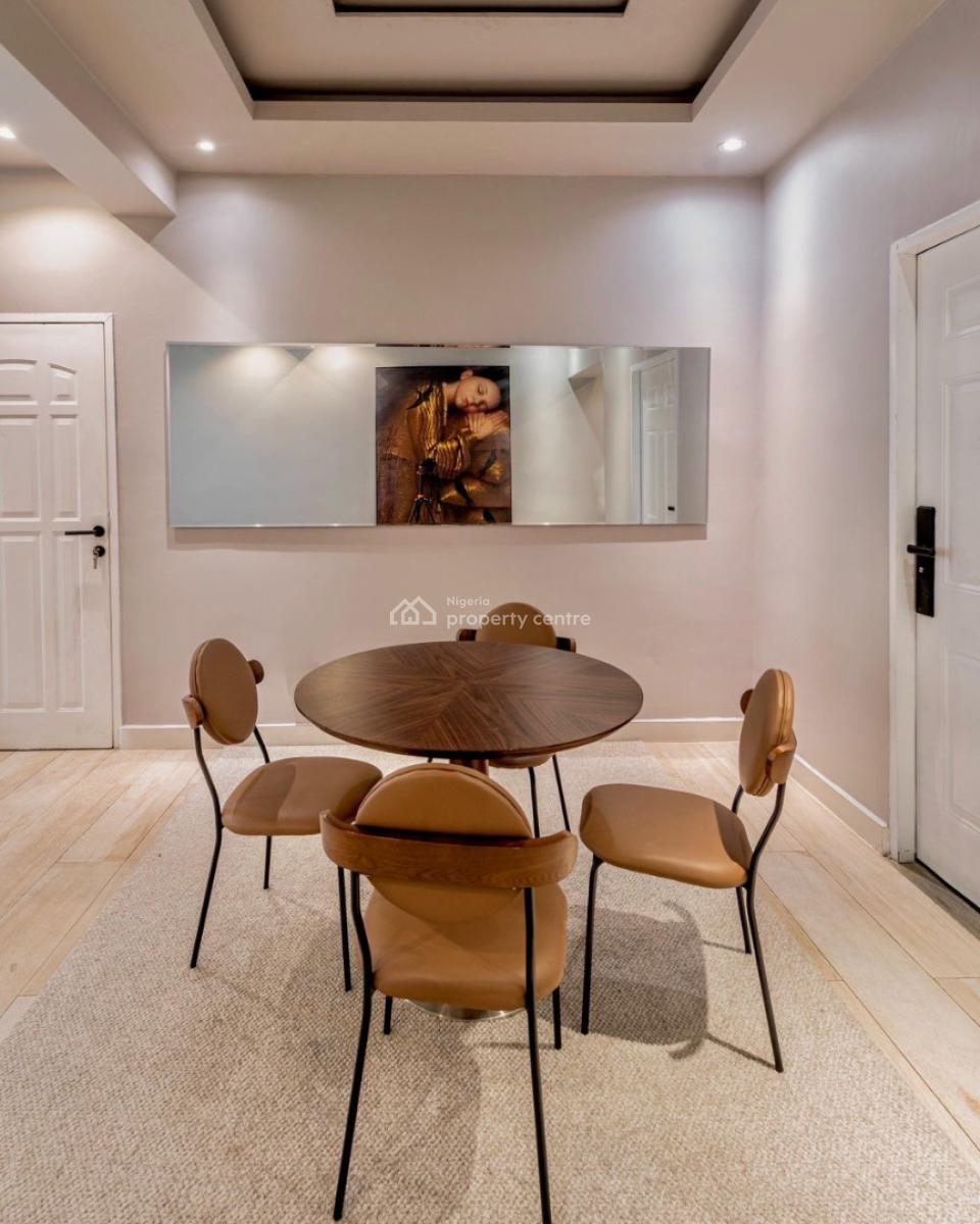 Spacious and Luxurious  3-bedroom Apartment, Lekki Phase 1, Lekki, Lagos, Flat / Apartment Short Let