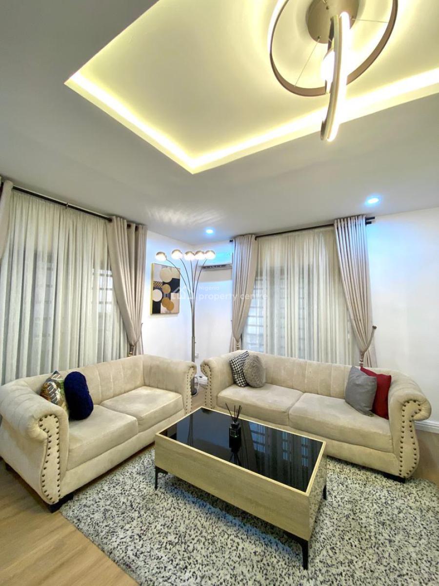 Stylishly Furnished 2 Bedrooms with Pool ‍️ Snooker Board, Old Ikoyi, Ikoyi, Lagos, Flat / Apartment Short Let