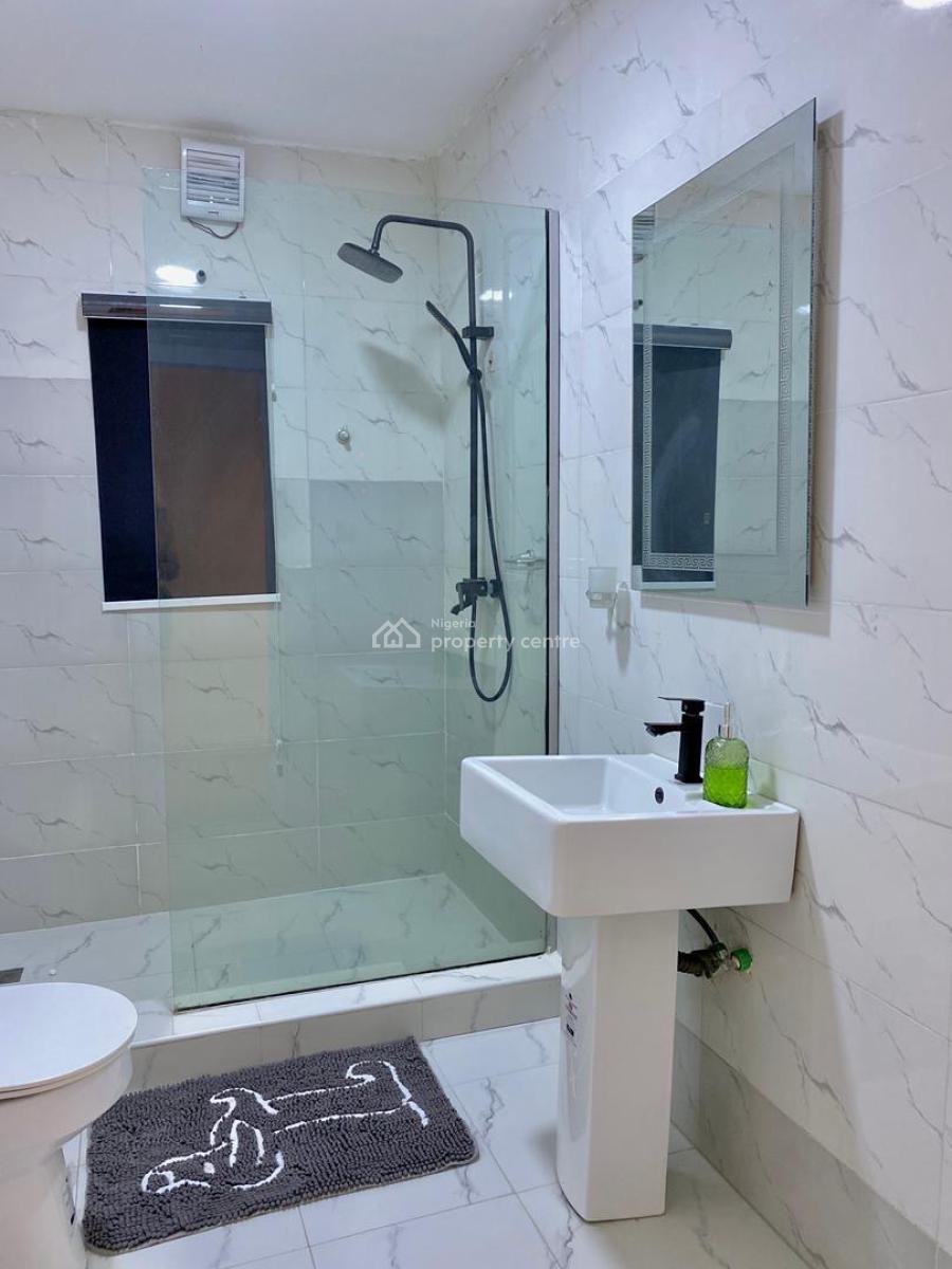 Stylishly Furnished 2 Bedrooms with Pool ‍️ Snooker Board, Old Ikoyi, Ikoyi, Lagos, Flat / Apartment Short Let