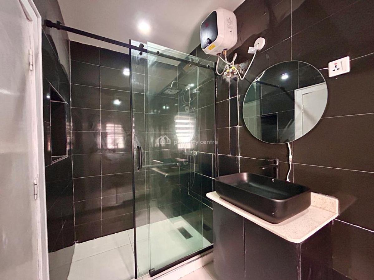 Stylishly Furnished 2 Bedrooms with Pool ‍️ Snooker Board, Lekki Phase 1, Lekki, Lagos, Flat / Apartment Short Let