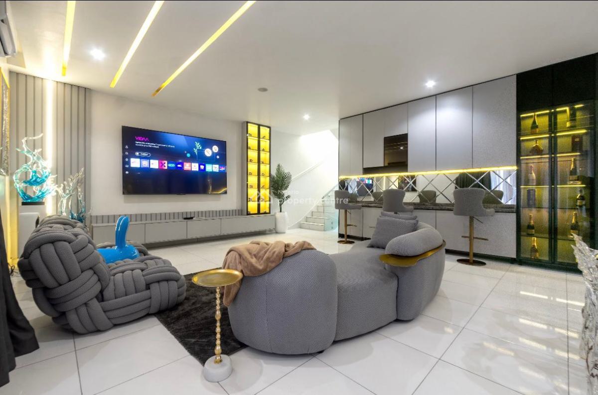 Stylishly Furnished 3 Bedrooms with Pool ‍️ Snooker Board, Banana Island, Ikoyi, Lagos, Flat / Apartment Short Let