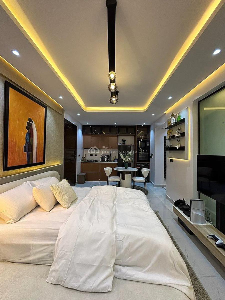 Stylishly Furnished 3 Bedrooms with Pool ‍️ Snooker Board, Banana Island, Ikoyi, Lagos, Flat / Apartment Short Let