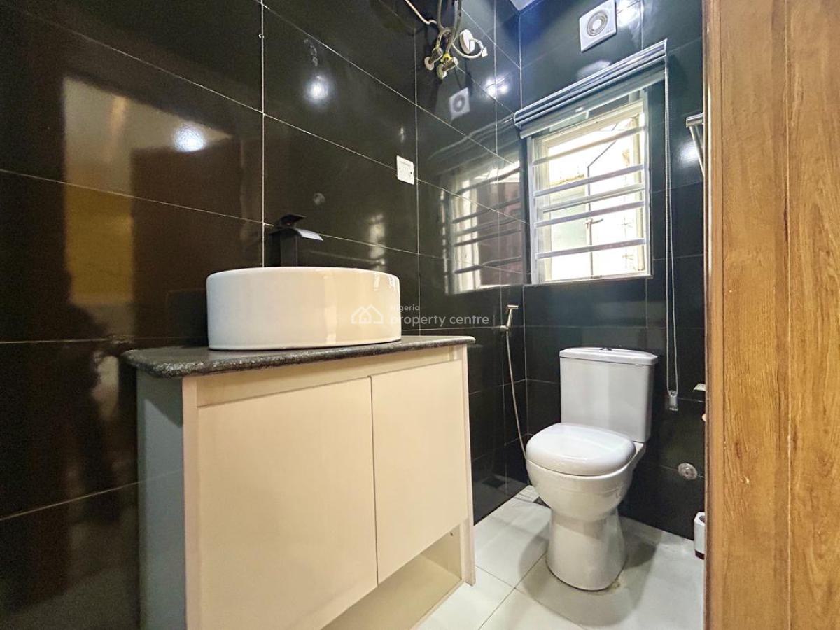 Exclusive 3-bedroom Airbnb Serviced Apartment in a Serene Environm, Victoria Island (vi), Lagos, Flat / Apartment Short Let