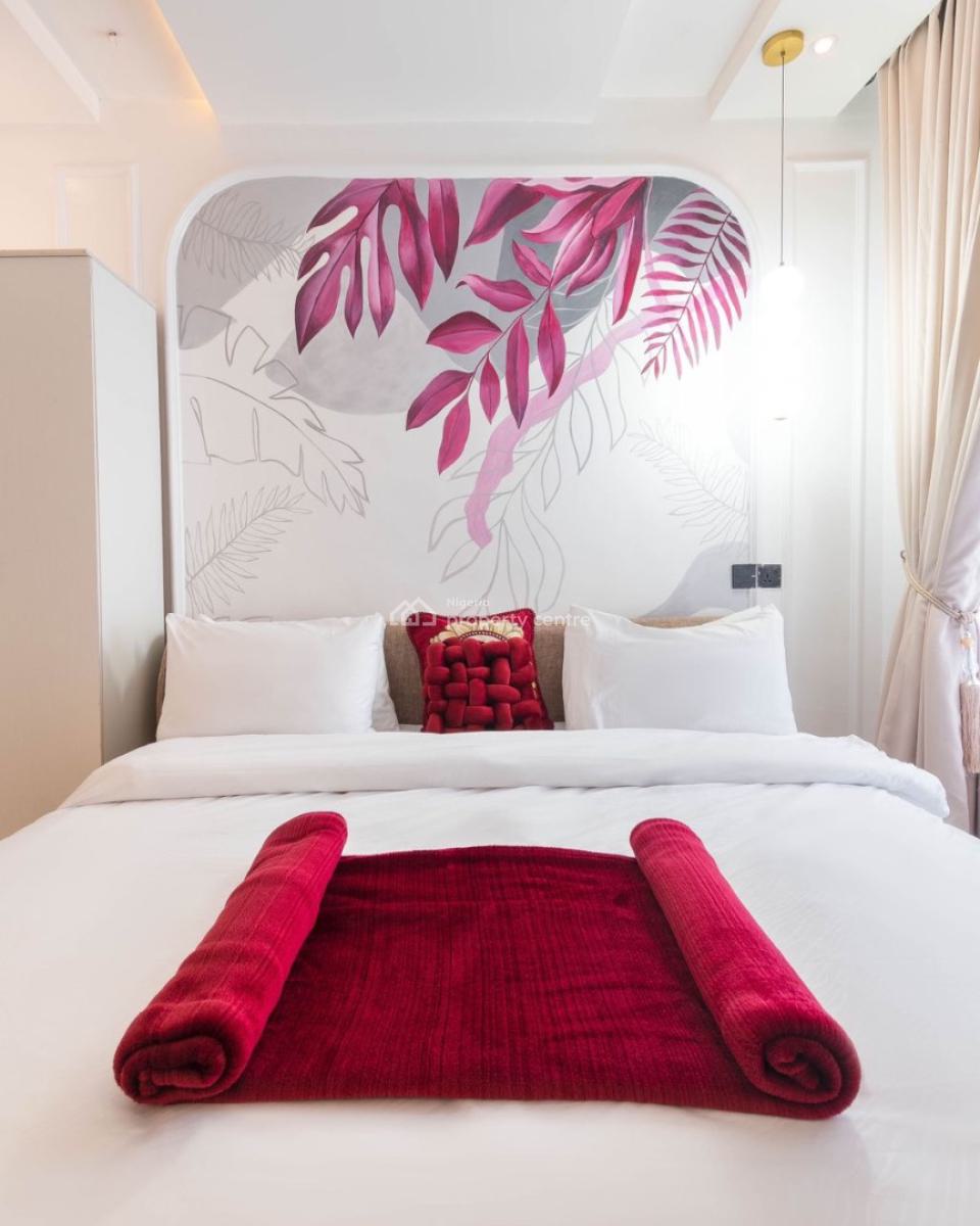 Brand New Newly Launched 3bedroomm(waterfront) Apartment in Lekki Phas, Lekki Phase 1, Lekki, Lagos, Flat / Apartment Short Let