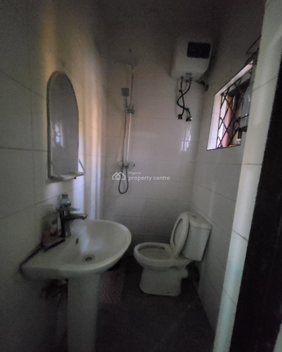 Massive Luxurious 1 Bedroom Flat, By American International School, Durumi, Abuja, Flat / Apartment for Rent