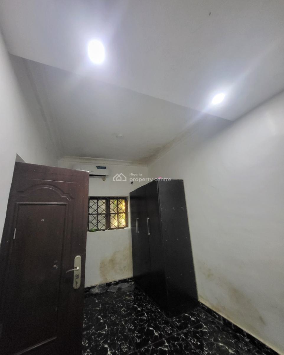Massive Luxurious 1 Bedroom Flat, By American International School, Durumi, Abuja, Flat / Apartment for Rent