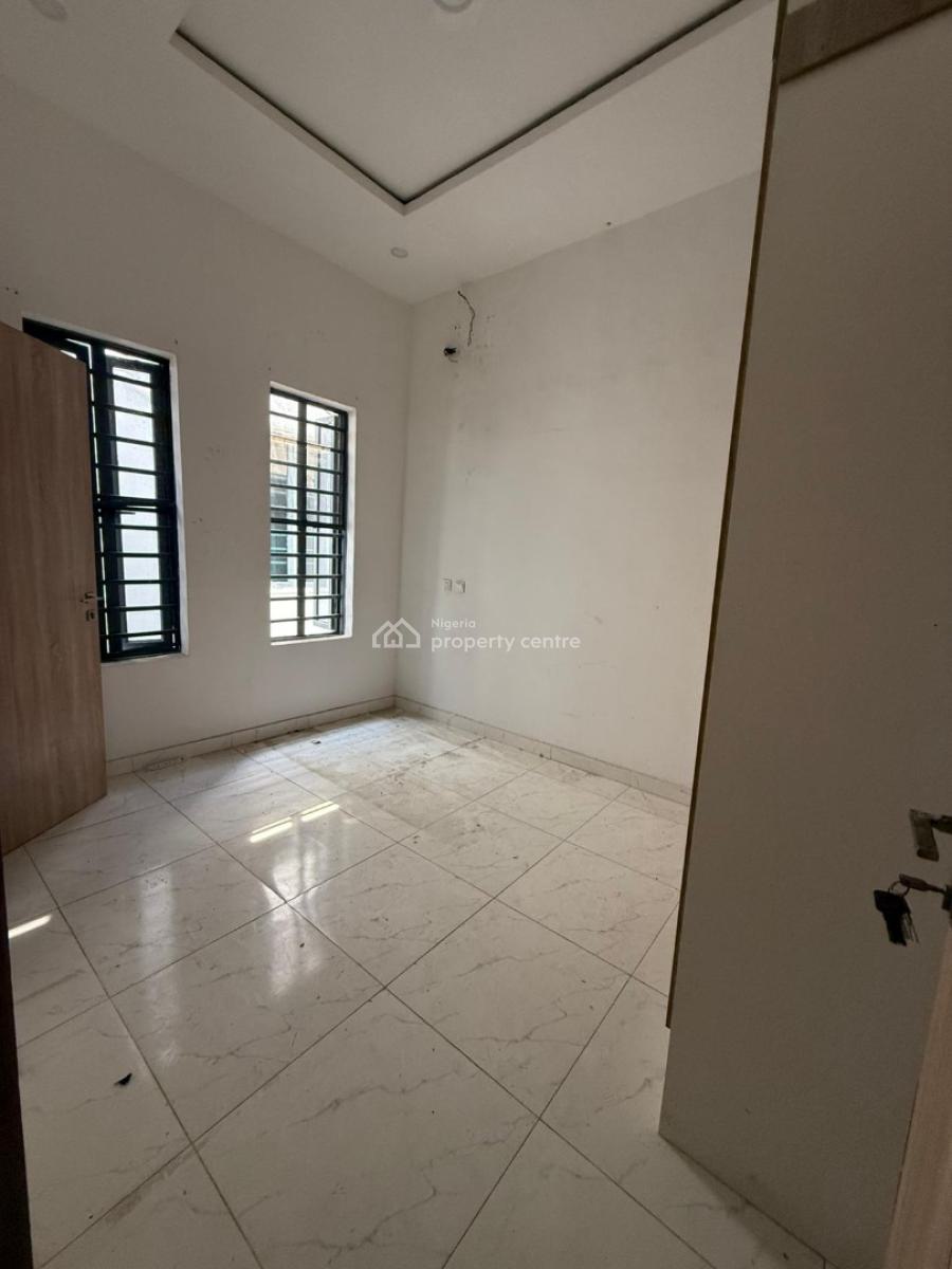 2units Room Upstairs Sharing Main Kitchen in a Serviced Self Compound, Orchid Road, Lekki, Lagos, Flat / Apartment for Rent