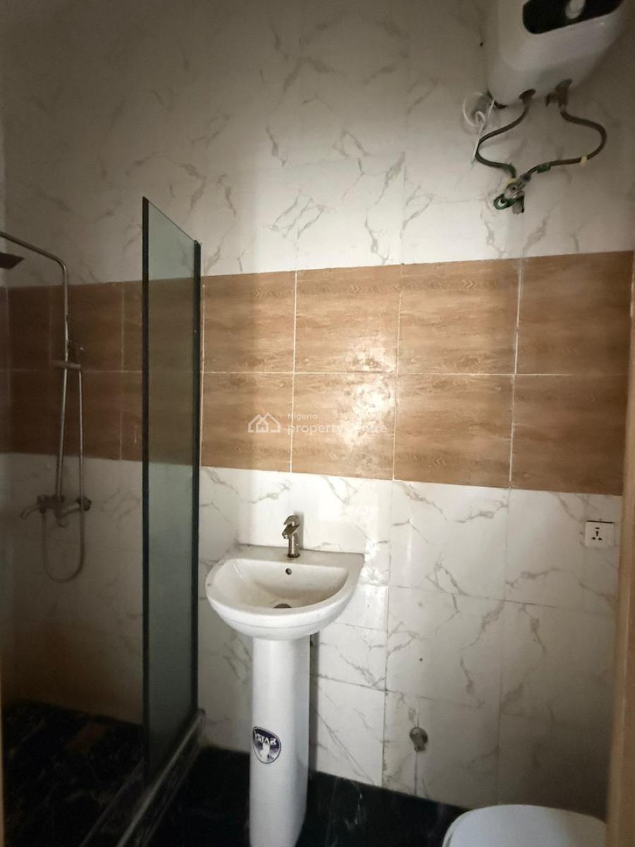 2units Room Upstairs Sharing Main Kitchen in a Serviced Self Compound, Orchid Road, Lekki, Lagos, Flat / Apartment for Rent