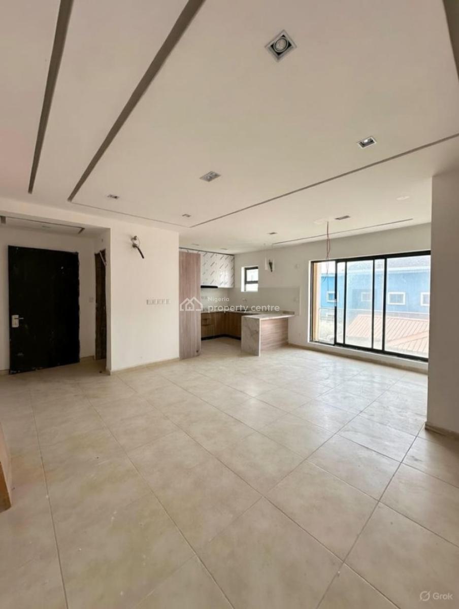 Luxury 2 Bedroom Apartment, Ologolo, Lekki, Lagos, Block of Flats for Sale