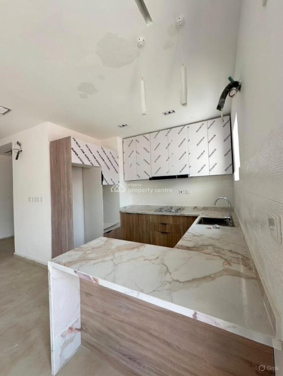 Luxury 2 Bedroom Apartment, Ologolo, Lekki, Lagos, Block of Flats for Sale