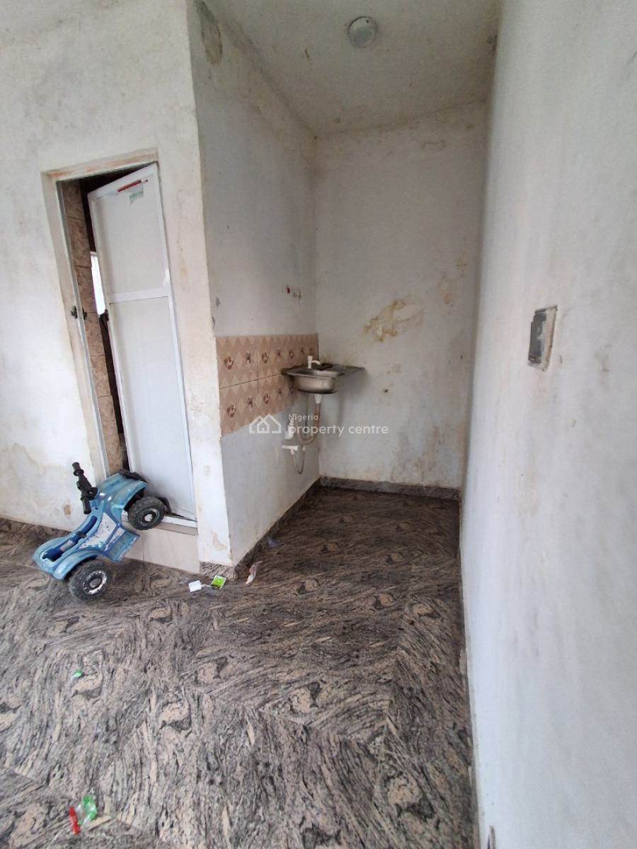 Bq Selfcon, in an Estate, Badore, Ajah, Lagos, Self Contain (single Rooms) for Rent
