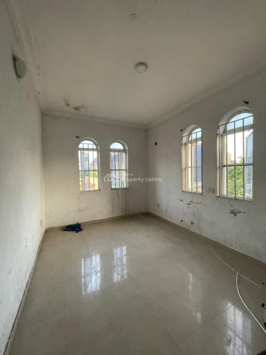 Luxury 3bed Flat Upstairs Close to The Gate in a Secured Estate, Badore, Ajah, Lagos, Flat / Apartment for Rent