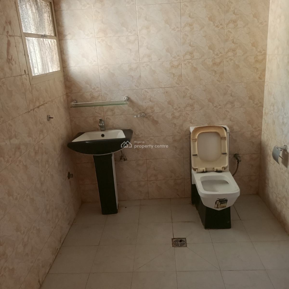 Shared Apartment, Western Estate, Ikota, Lekki, Lagos, Self Contain (single Rooms) for Rent