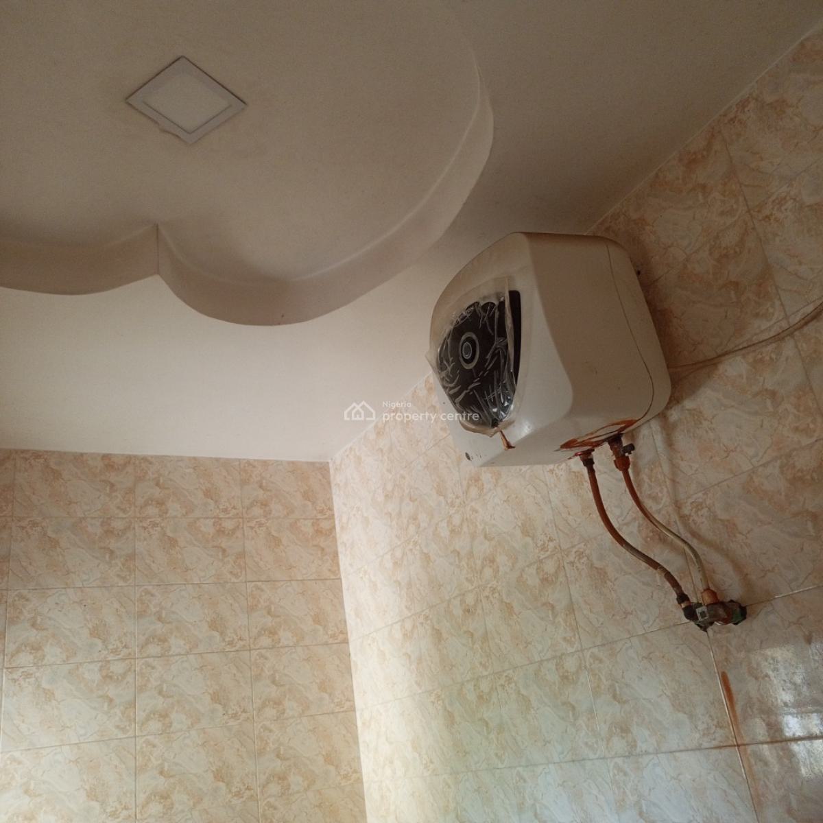 Shared Apartment, Western Estate, Ikota, Lekki, Lagos, Self Contain (single Rooms) for Rent