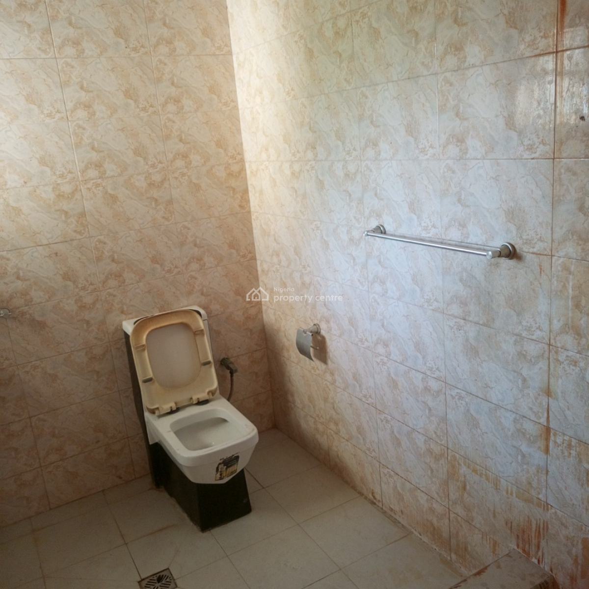 Shared Apartment, Western Estate, Ikota, Lekki, Lagos, Self Contain (single Rooms) for Rent