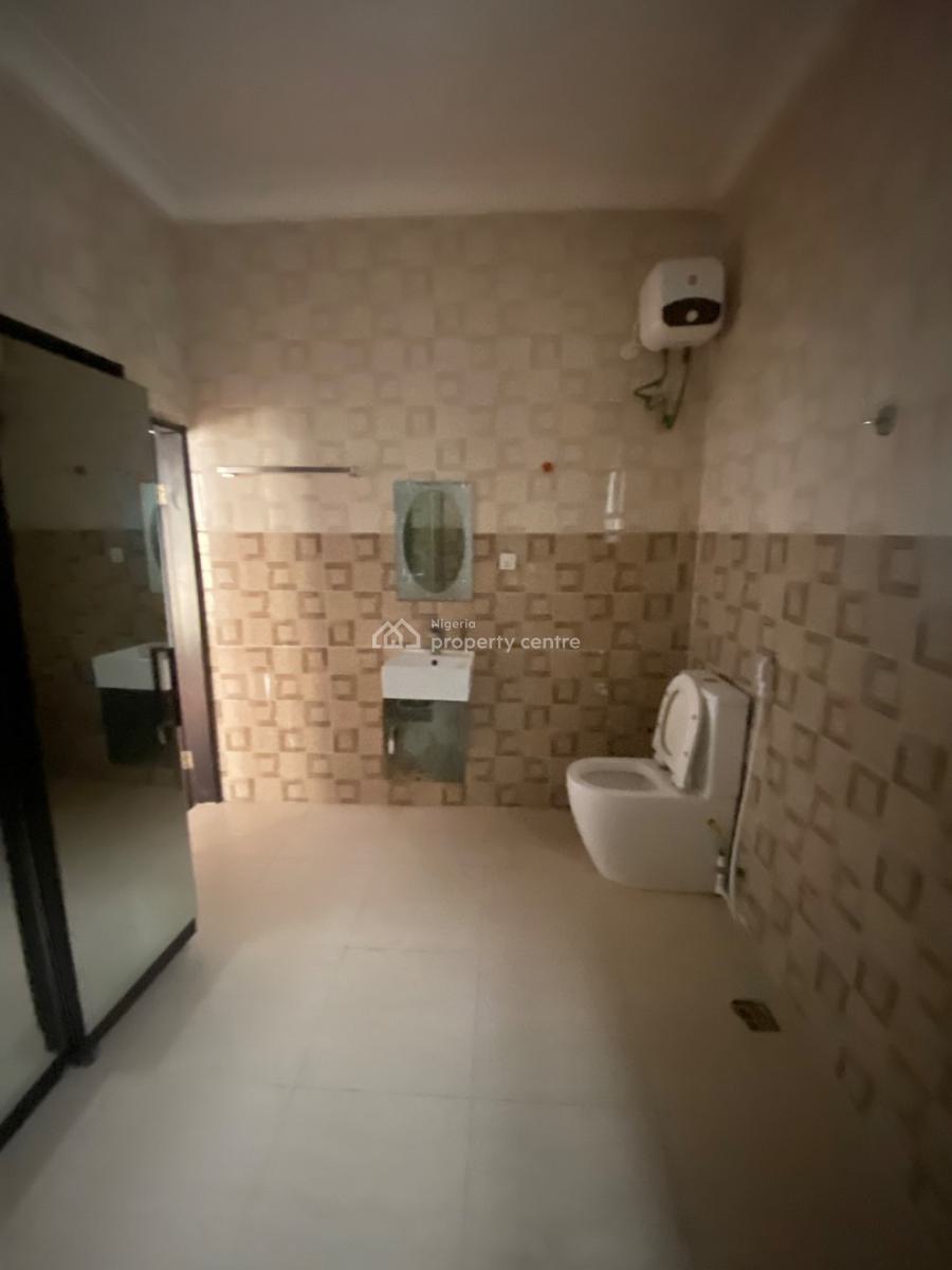 Newly Renovated & Spacious 4 Bedroom Duplex, Chevron Drive, Lekki, Lagos, Semi-detached Duplex for Sale