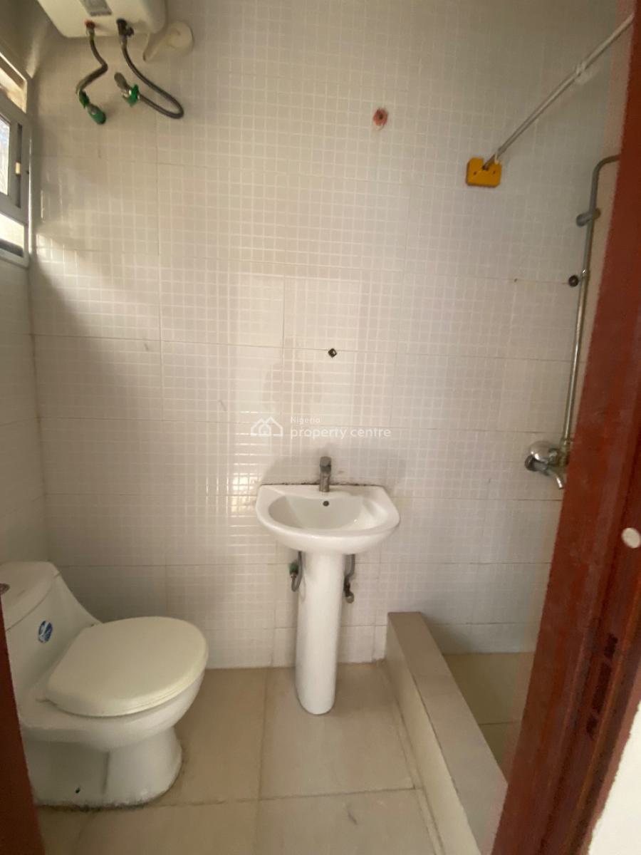 Newly Renovated & Spacious 4 Bedroom Duplex, Chevron Drive, Lekki, Lagos, Semi-detached Duplex for Sale