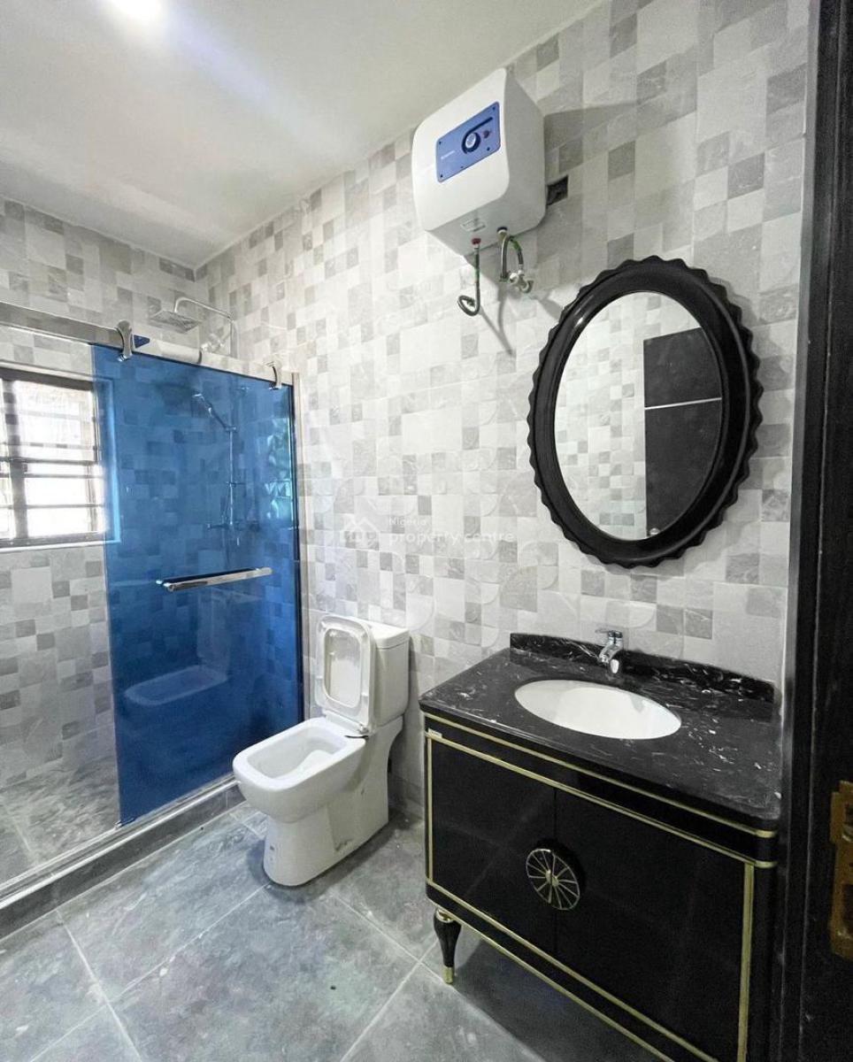 Spacious 5-bedroom Detached House with Bq, Security House & Pool, Lekki Phase 1, Lekki, Lagos, Detached Duplex for Rent