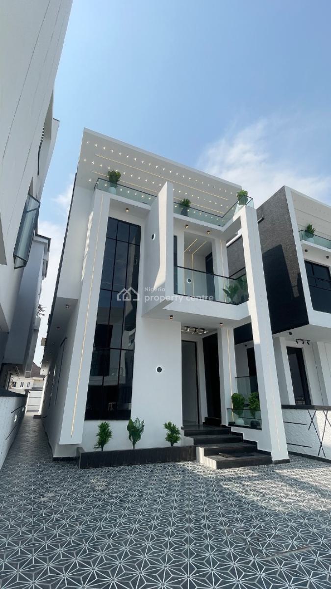 a Luxurious Spacious 5 Bedroom Duplex, Inside a Very Secure Estate, Chevron Main, Lekki Phase 1, Lekki, Lagos, Detached Duplex for Sale