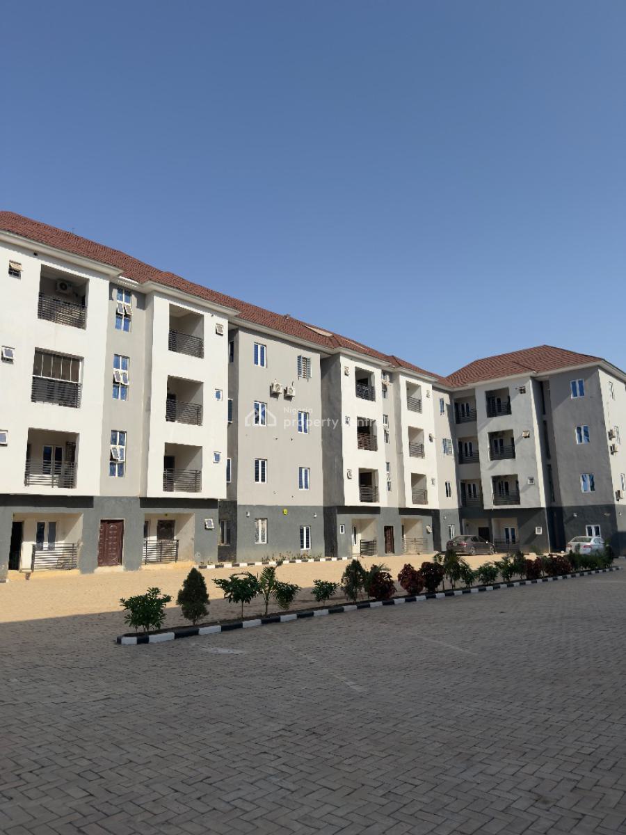 Standard 2 Bedrooms Apartment, Area 1, Garki, Abuja, Flat / Apartment for Sale