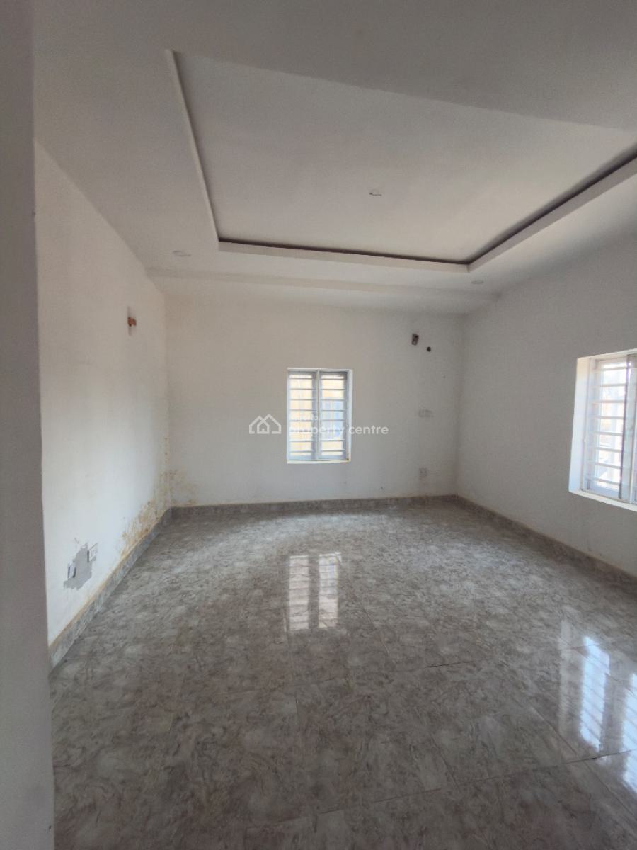 Standard 2 Bedrooms Apartment, Area 1, Garki, Abuja, Flat / Apartment for Sale